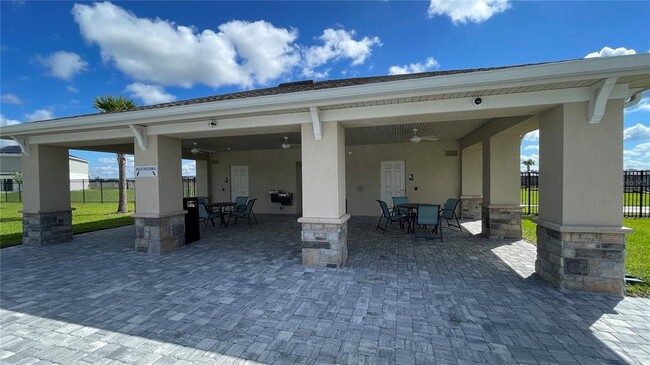 Building Photo - 2367 White Cedar Wy