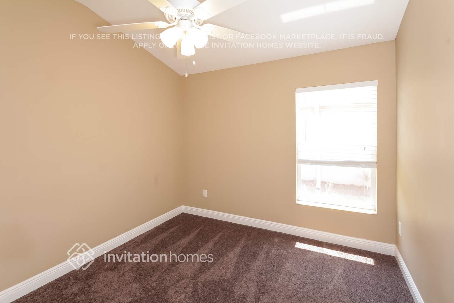 Building Photo - 5268 Layton Dr