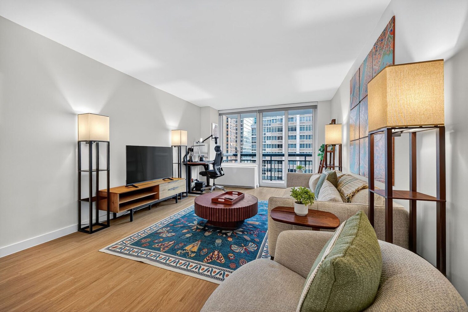 Building Photo - 68 W 37th St