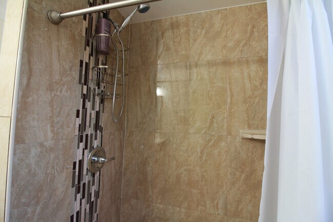 Building Photo - 3307 Rhode Island Ave