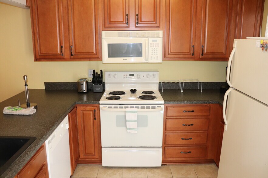 Building Photo - 375 Bluefish Dr