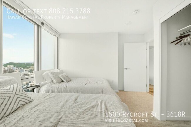 Building Photo - 1500 Rycroft St