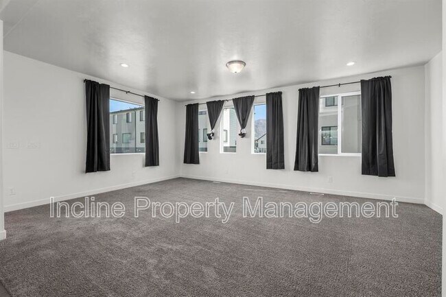 Building Photo - 407 S Meadow Garden Rd