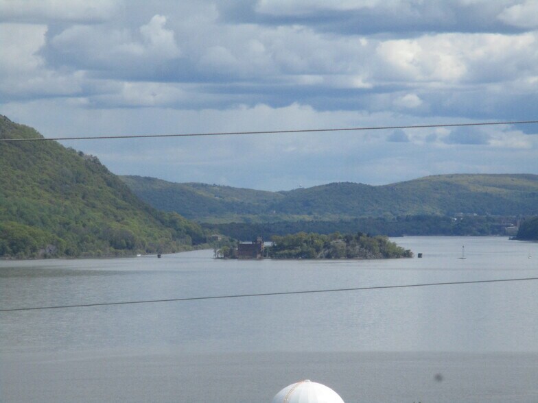 Picture taken from 3rd floor apt - 33 Bay View Ter