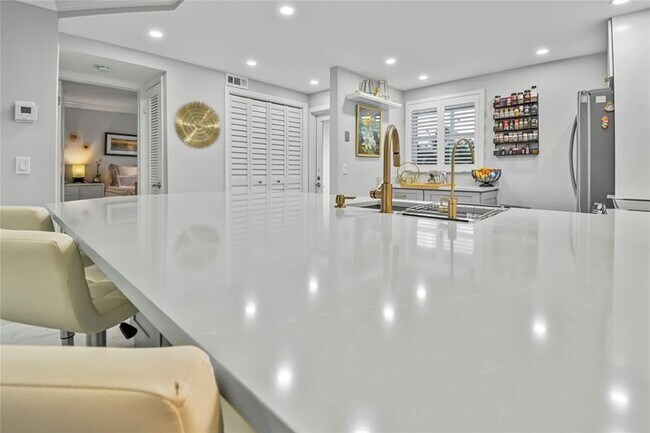 Building Photo - 2809 Florida Blvd
