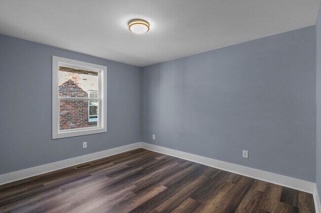 Building Photo - Four Bedroom Ranch in Elizabeth Park!