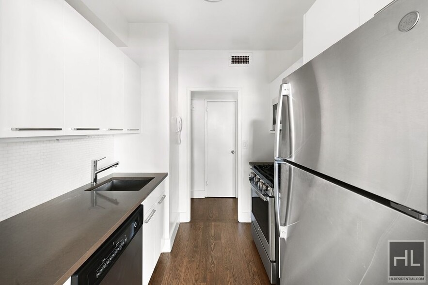 Building Photo - EAST 63 STREET