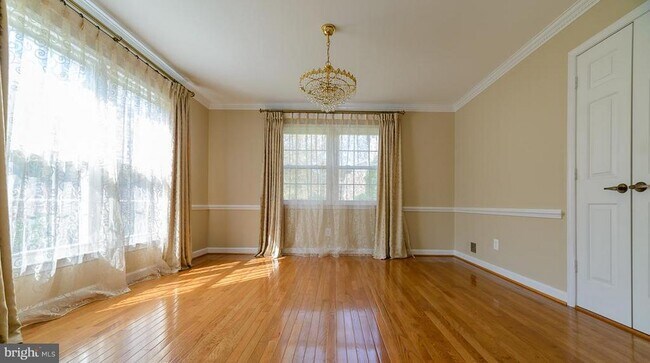 Building Photo - 3909 Bentwood Ct