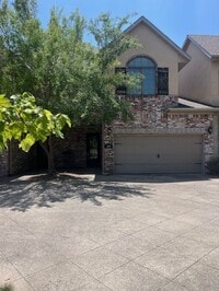 Building Photo - 2624 S Everest Ave