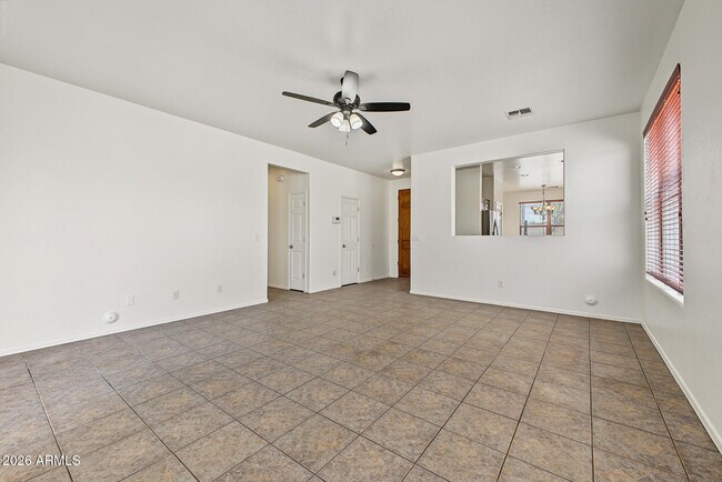 Building Photo - 15398 W MacKenzie Dr