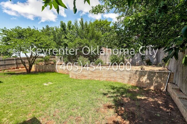 Building Photo - 3632 Sunvalley Dr