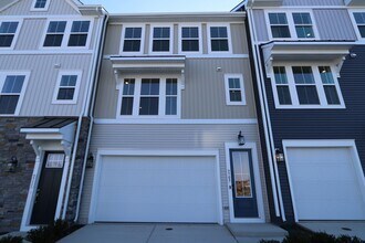 Building Photo - COMING SOON Premium Town Home for Rent- 4 bedrooms 3.5 bathrooms