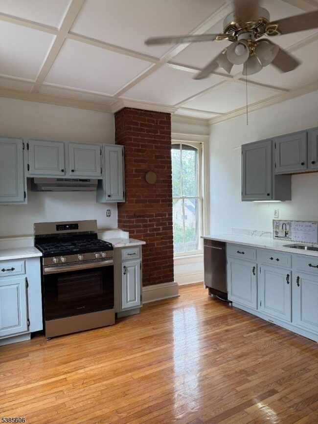 Building Photo - 810 Old York Rd