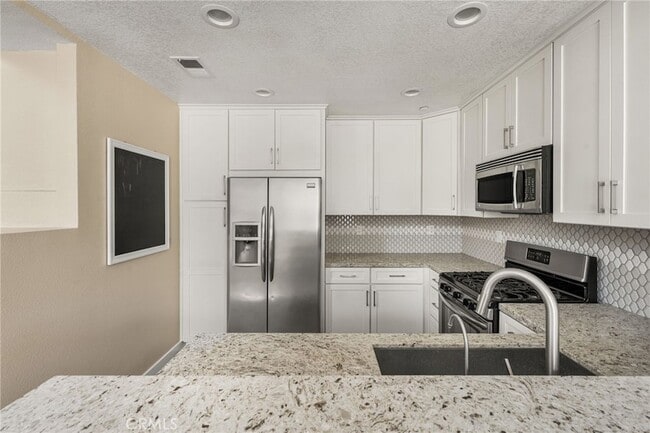 Building Photo - 3441 E Berkshire Ct