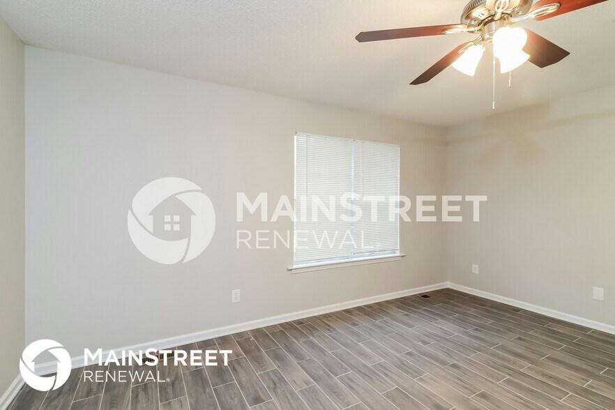 Building Photo - 306 Adelene Way