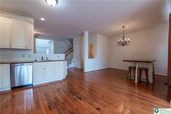 Building Photo - 5811 Fresh Meadow Dr