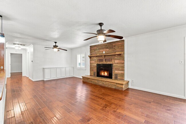 Building Photo - 8899 East 171st St S