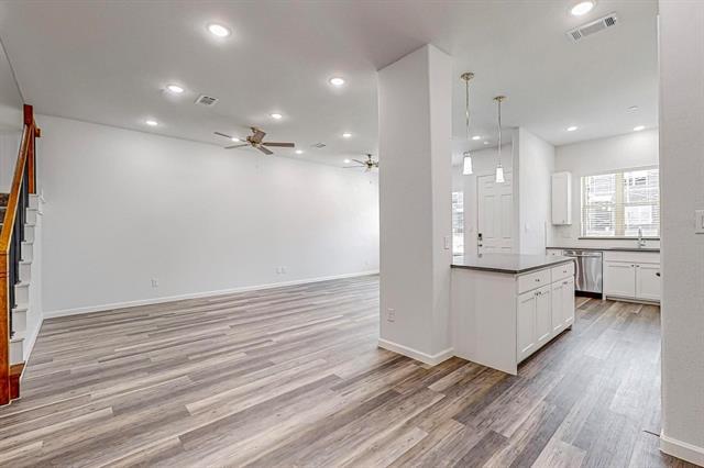 Building Photo - 349 Mule Deer Mews