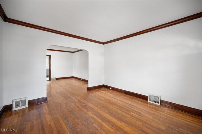 Building Photo - 4305 Ardmore Ave