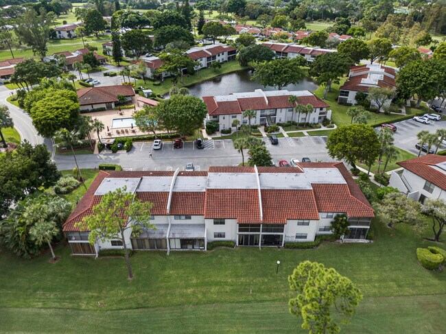 Building Photo - 9187 Norte Lago