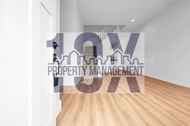 Building Photo - 1116 Summit St