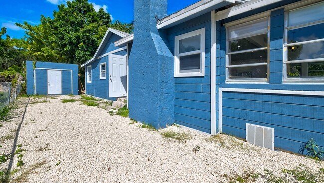 Building Photo - 129 NW 60th St