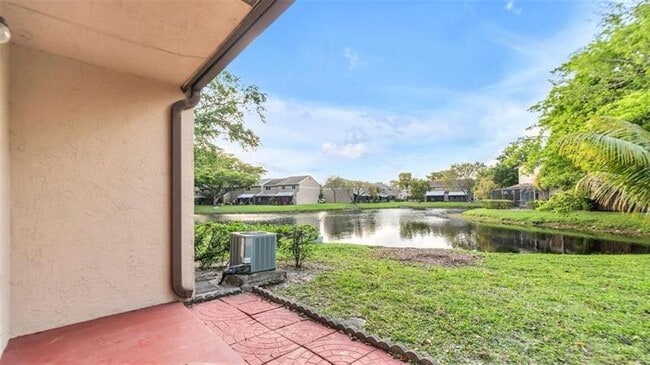 Building Photo - 1153 Hampton Blvd