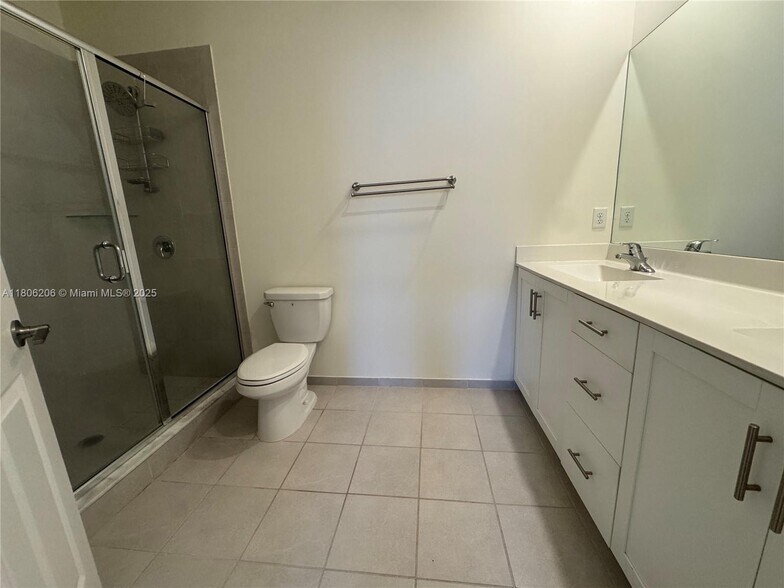 Building Photo - 3368 W 108th St
