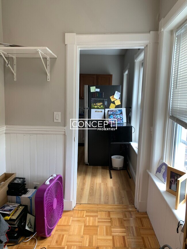 Building Photo - 900 Mass Ave. Unit 8CP