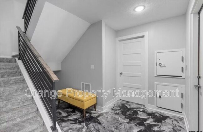 Building Photo - 636 N 46th St