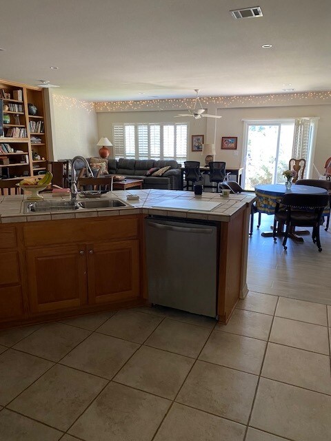 Building Photo - 105 Purple Sage Dr
