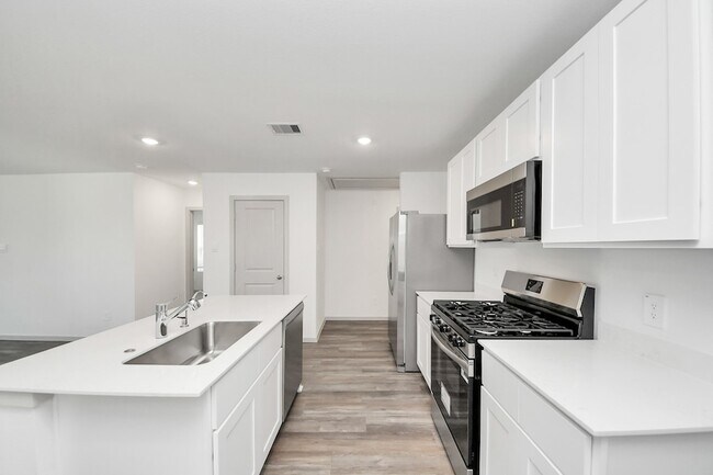 Building Photo - 1027 Bluegill Ln