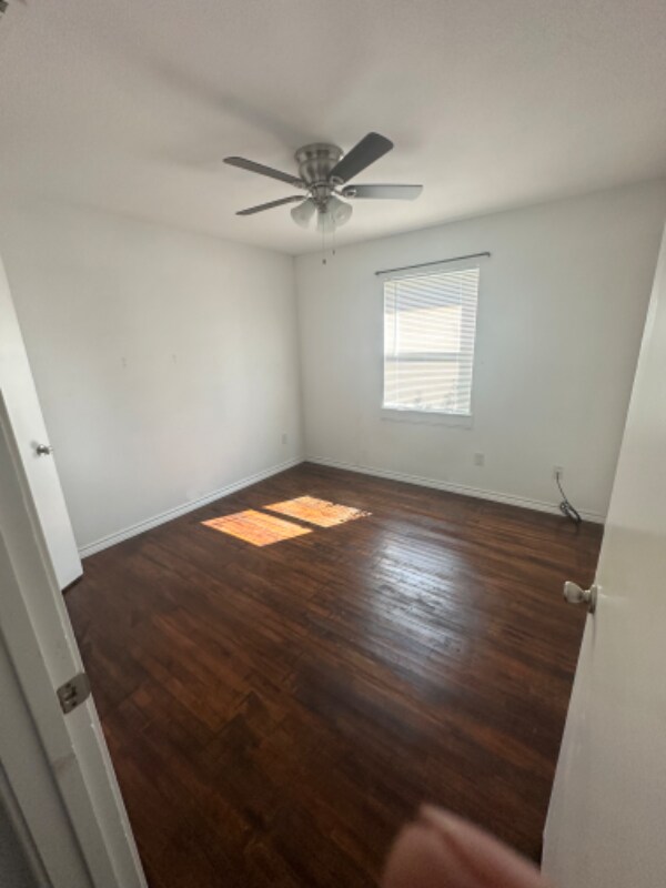 Building Photo - 1410 N Estes Ave