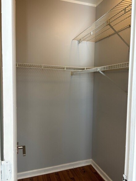 bedroom walk-in closet - 588 Parkway Dr NE