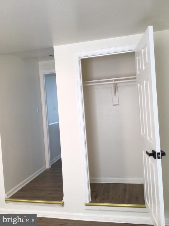 Building Photo - 1715 W Lexington St