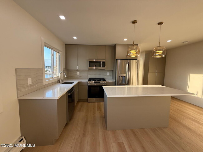 Building Photo - 1 Ocean Ave