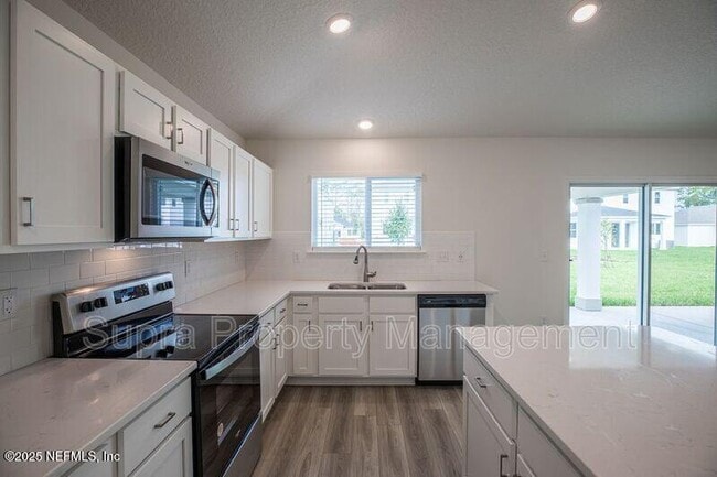 Building Photo - 1178 King Sago Palm Ln