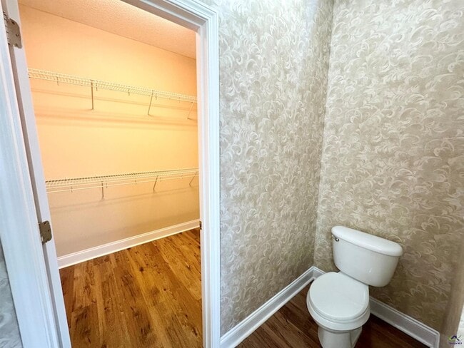 Building Photo - 218 Carrington Ln