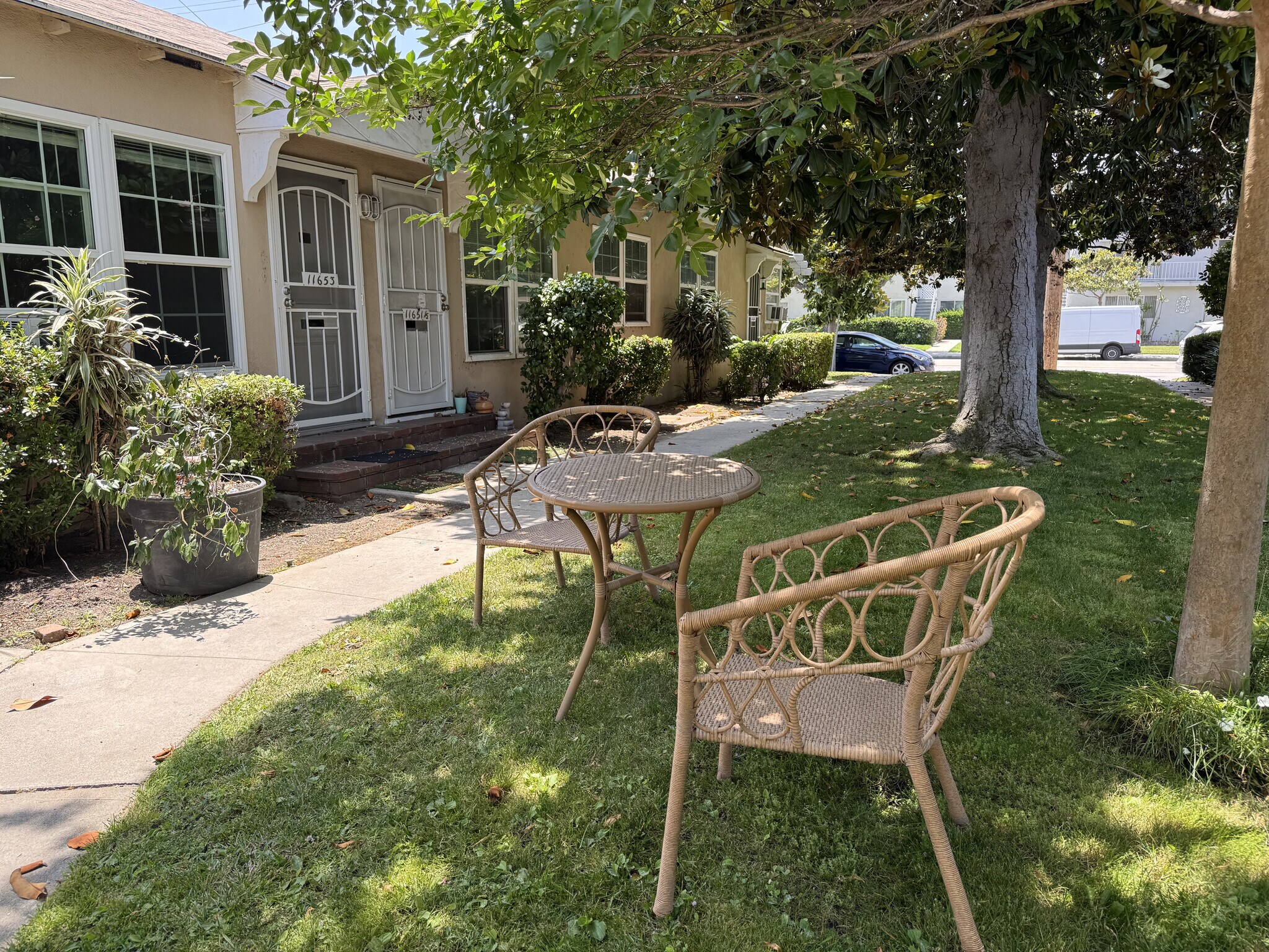 Building Photo - 11653 Magnolia Blvd