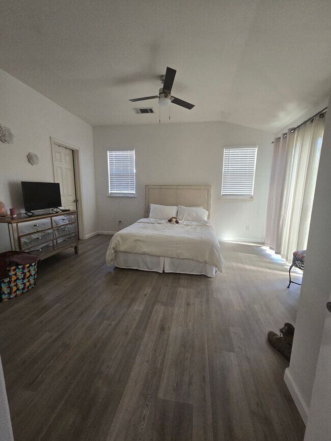 Building Photo - 3 BR 2 BA available soon