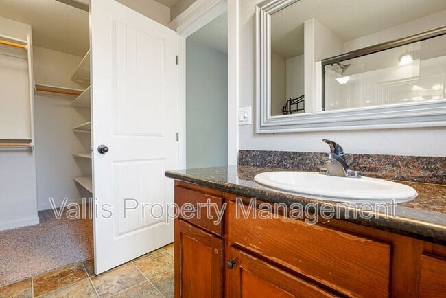 Building Photo - 2387 Equestrian Loop S