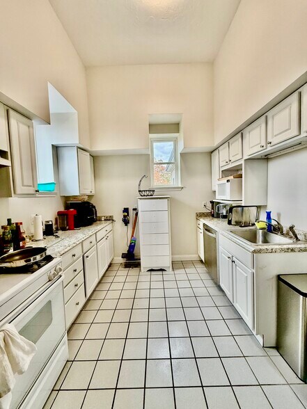 Building Photo - 253 Norfolk St