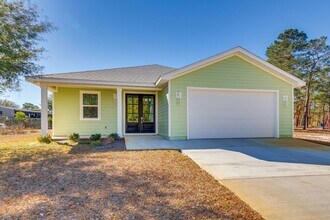 Building Photo - Gulf Breeze - 3 Bedroom, 2 Bathroom