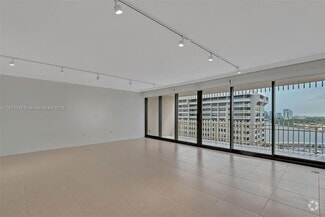 Building Photo - 3 Grove Isle Dr