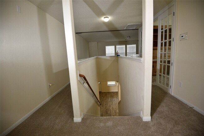 Building Photo - 9997 Hyacinth Way