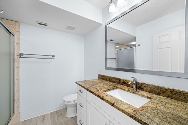 Building Photo - ANNUAL RENTAL - 2 + DEN / 2 BATH AT PIPERS...