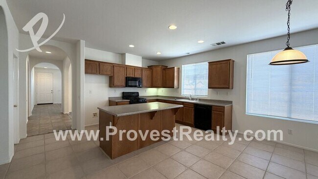 Building Photo - 12383 Luna Rd