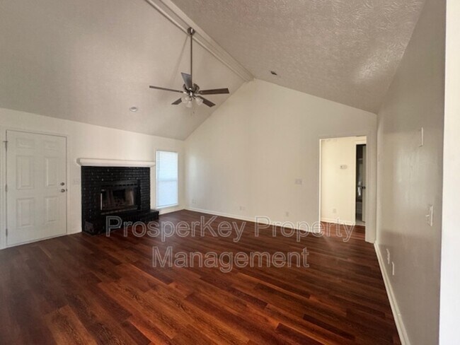 Building Photo - 5272 Spinnaker Ct