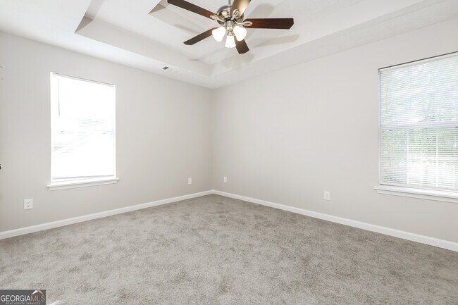 Building Photo - 38 Bay Cove Dr