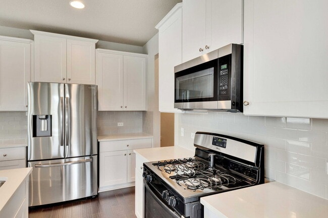 Building Photo - 12121 Cimaizon Dr